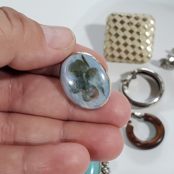 Vtg craftets lot of 11 Earrings clip-on post screwback - Picture 5 of 10